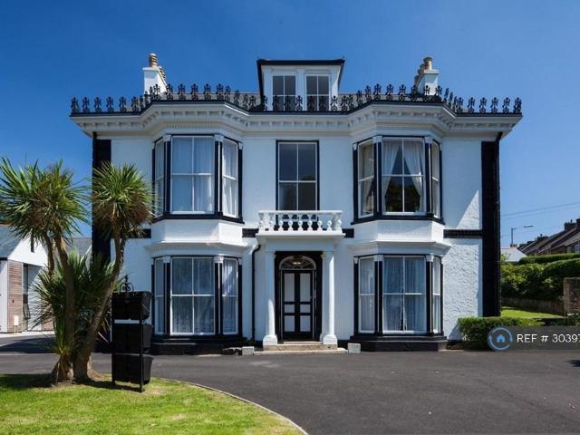 Apartment for rent in Mount Ambrose, Cornwall