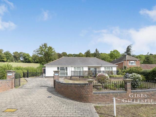 House for rent in Chesham, Chartridge