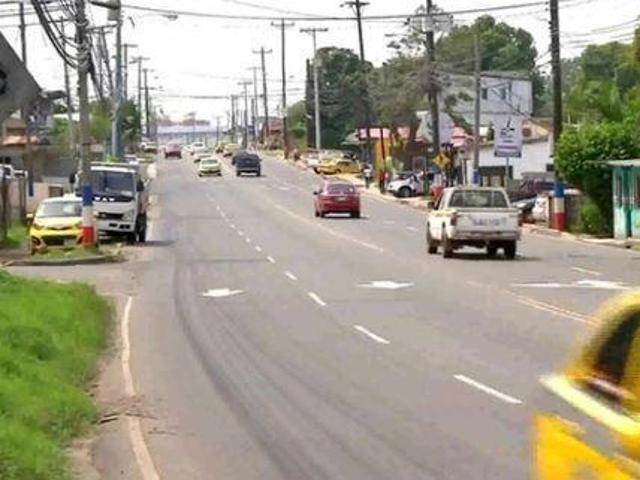 PEDREGAL TERRENO PARA DESAROLLO: ZONIFICACION R1B, PLANO, EXCELENTE UBICACION