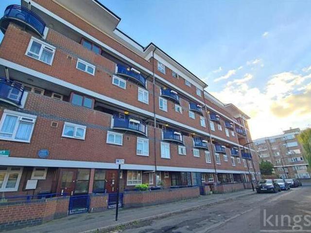 House for rent in Lyons, Greater London