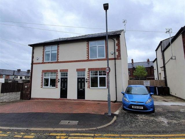 Apartment for rent in Astley Green, Wigan