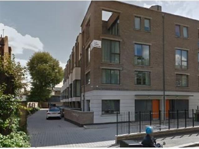 Apartment for rent in West Kensington, Greater London