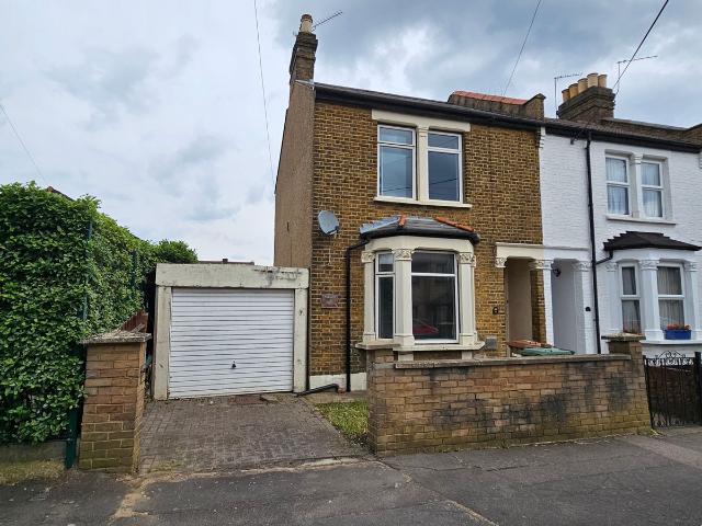 House for rent in Wealdstone, Greater London