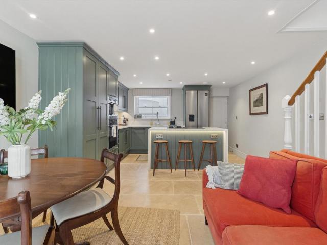 House for rent in Kensington, Greater London