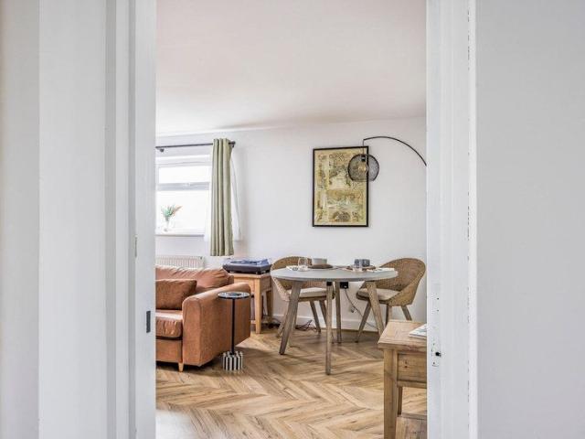 Apartment for rent in Littlecote, West Sussex