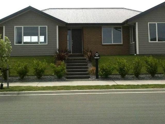 House for rent in Pegasus, Waimakariri District