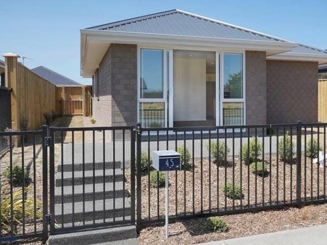 House for rent in Pegasus, Waimakariri District