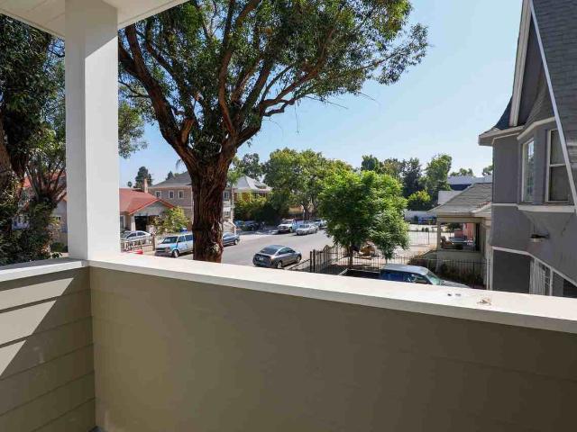 Apartment for rent in Canoga Park, California