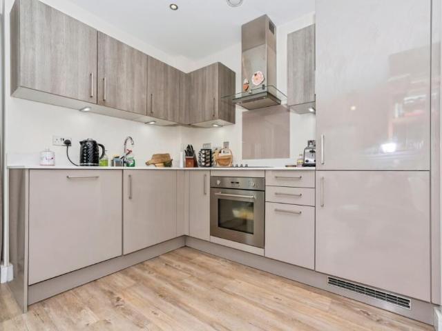 Apartment for rent in Brompton, Gillingham