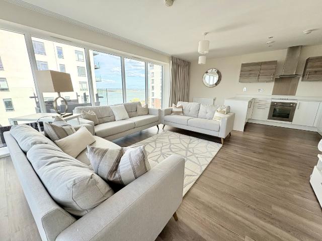 Apartment for rent in Brompton, Gillingham