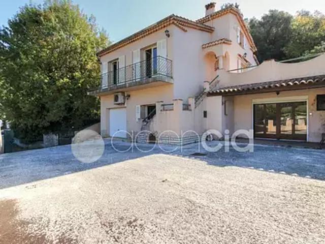Maison vente à Grasse, Pégomas