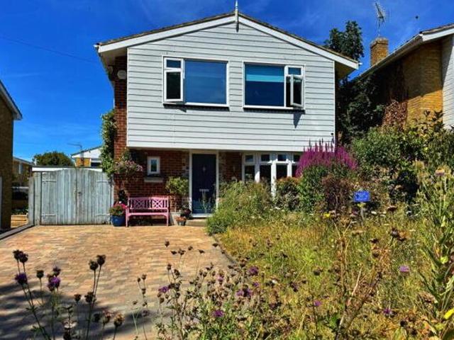 House for sale in West Cliff, Acol