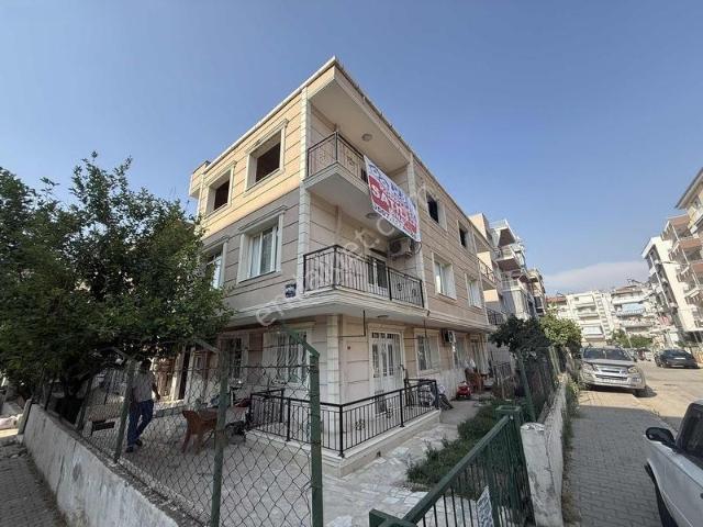 Tire, İzmir içerisinde kiralık mülk