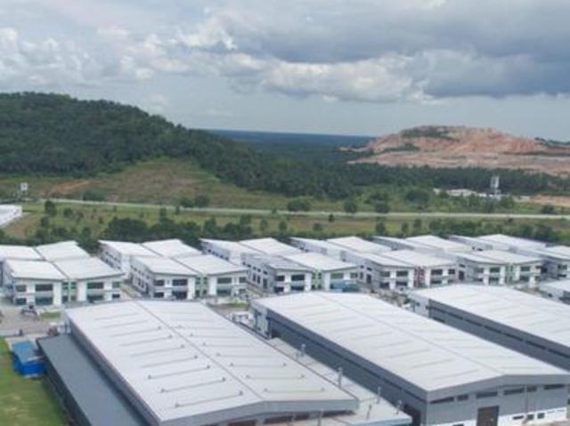 Shop for sale in Pekan Nanas, Johor