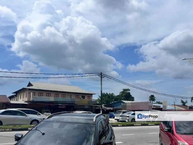 Shop for sale in Pekan Nanas, Johor