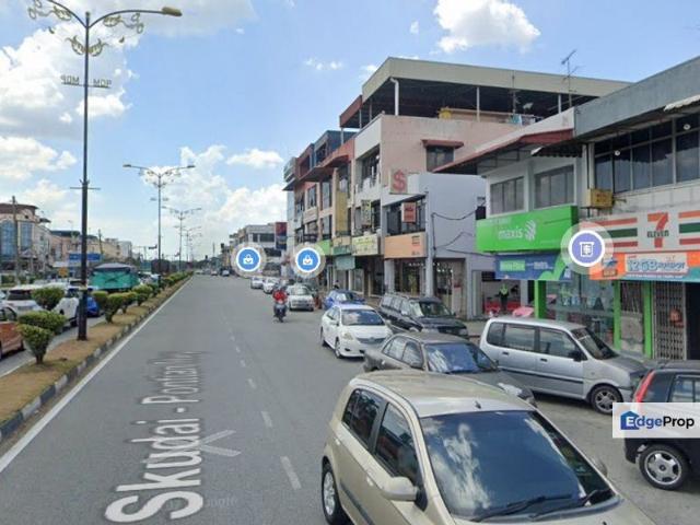Shop for sale in Pekan Nanas, Johor