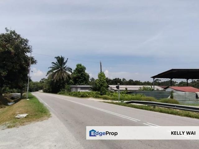 Shop for sale in Pekan Nanas, Johor