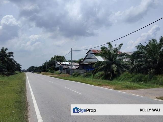 Shop for sale in Pekan Nanas, Johor