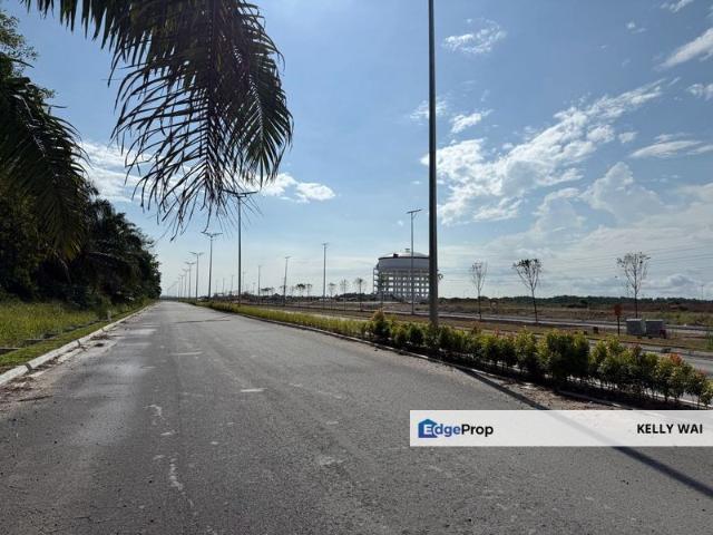 Shop for sale in Pekan Nanas, Johor