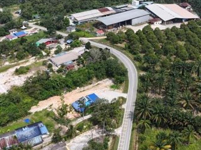 Shop for sale in Pekan Nanas, Johor