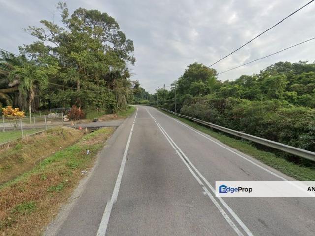 Shop for sale in Pekan Nanas, Johor