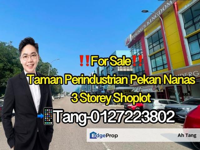 Shop for sale in Pekan Nanas, Johor