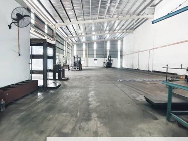 Warehouse for sale in Pekan Nanas, Johor