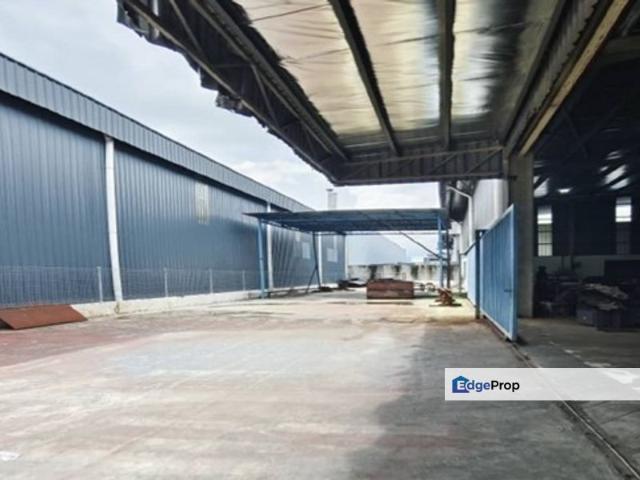 Warehouse for sale in Pekan Nanas, Johor