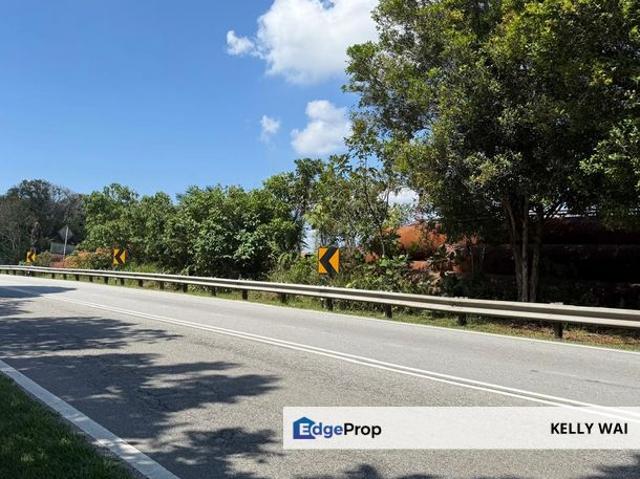 Warehouse for sale in Pekan Nanas, Johor