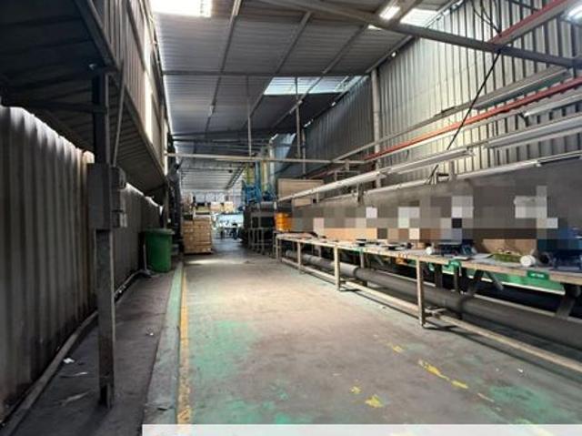 Warehouse for sale in Pekan Nanas, Johor