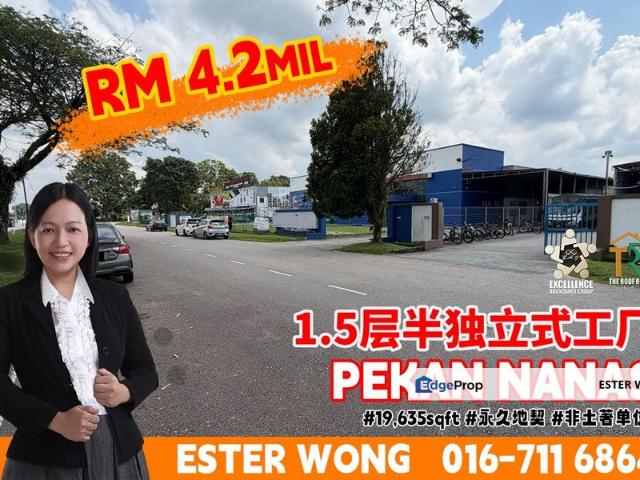 Warehouse for sale in Pekan Nanas, Johor