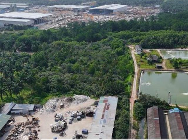Warehouse for sale in Pekan Nanas, Johor