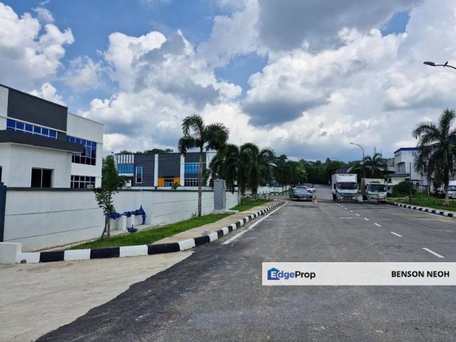 Warehouse for sale in Pekan Nanas, Johor