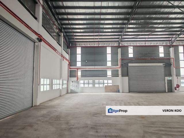 Warehouse for rent in Pekan Nanas
