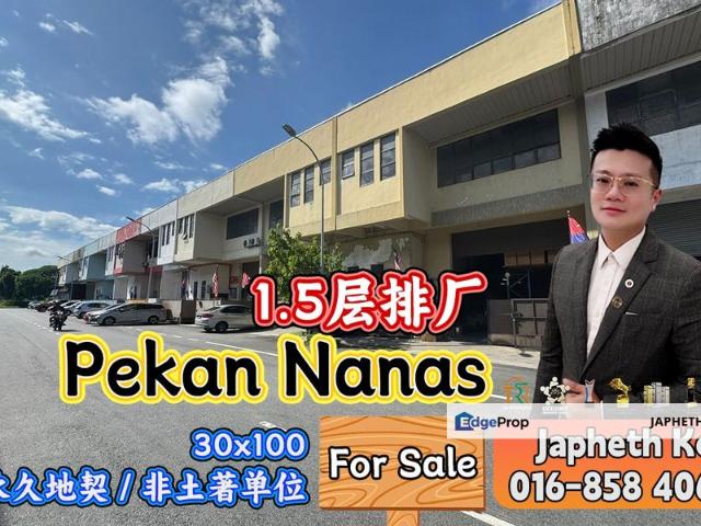 Warehouse for sale in Pekan Nanas, Johor