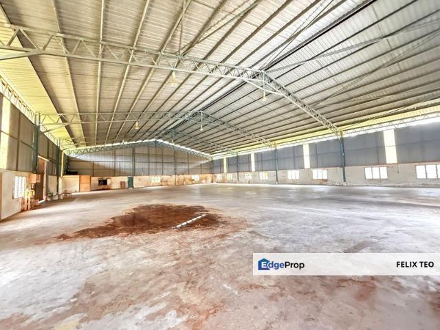 Warehouse for sale in Pekan Nanas, Johor