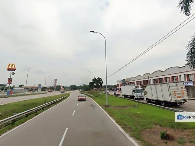 Shop for sale in Pekan Nanas, Johor