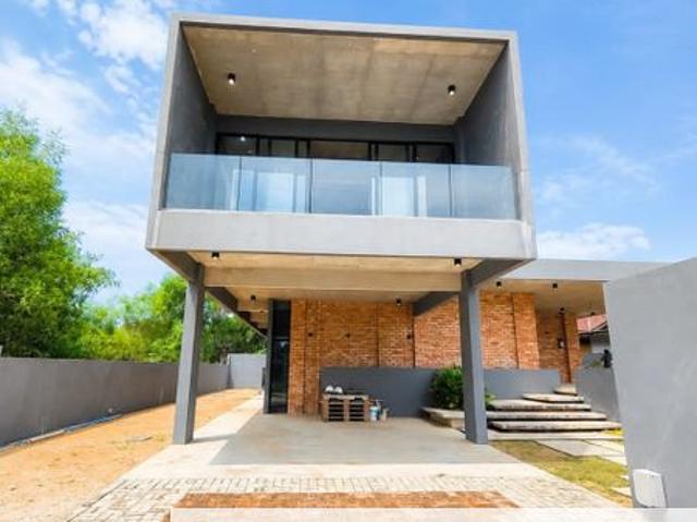 House for sale in Pekan, Pahang