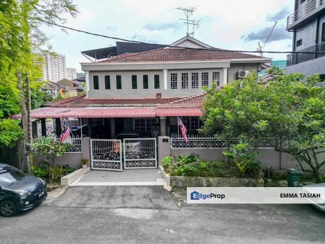 House for sale in Country Heights Damansara, Kuala Lumpur