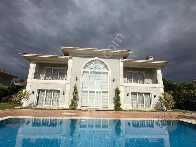 Alkent 2000 Mahallesi, Büyükçekmece içerisinde satılık Villa