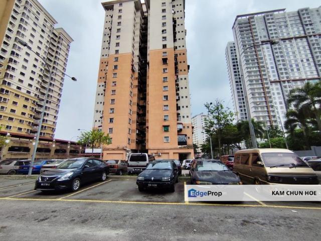 Flat for sale in Petaling, Damansara Damai