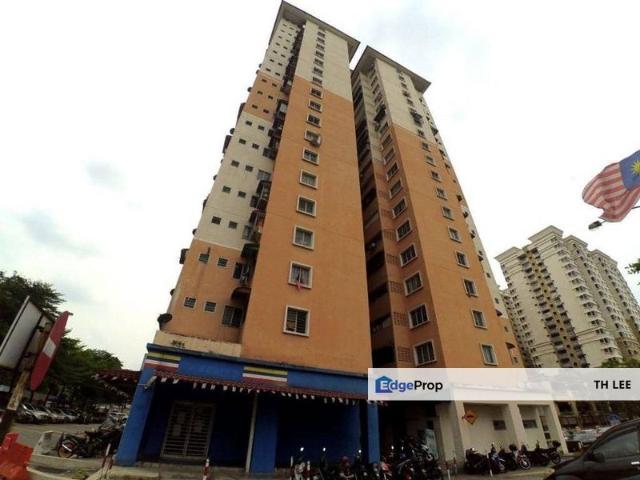 Flat for sale in Petaling, Damansara Damai