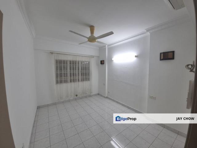 Condominium for sale in Petaling, Damansara Damai