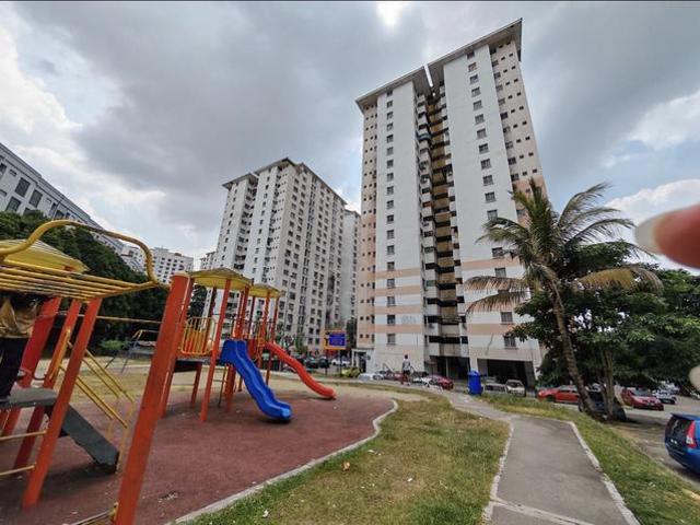 Flat for sale in Petaling, Damansara Damai