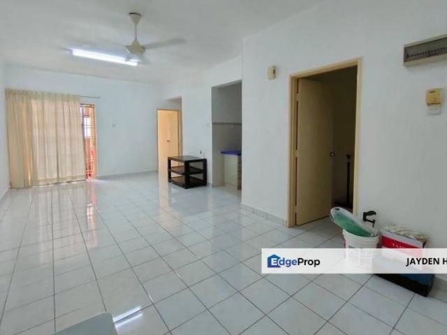 Condominium for sale in Petaling, Damansara Damai