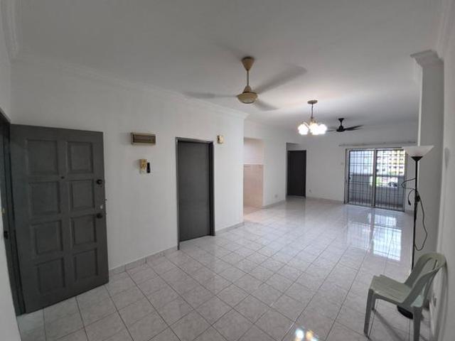 Condominium for sale in Petaling, Damansara Damai