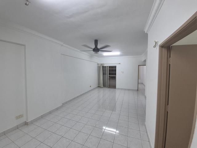 Condominium for sale in Petaling, Damansara Damai