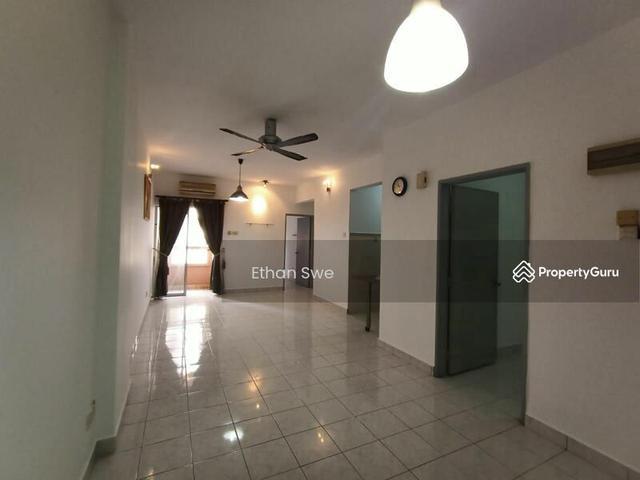 Apartment for sale in Petaling, Damansara Damai