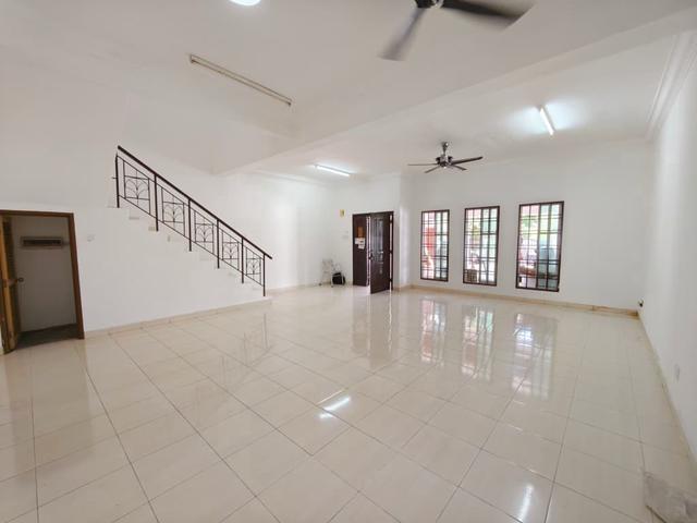 Terraced House for sale in Ulu Tiram, Johor