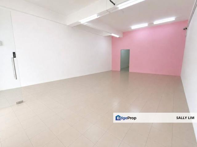 Shop for rent in Ulu Tiram, Johor